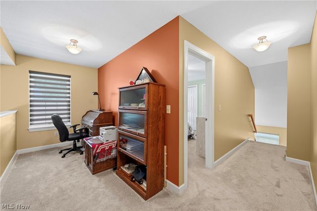 1584 Silver Oak Circle, Twinsburg, OH 44087