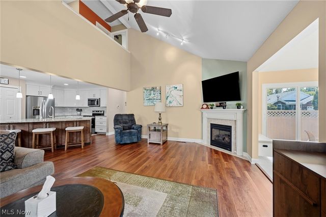 1584 Silver Oak Circle, Twinsburg, OH 44087
