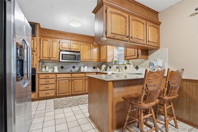 8944 E 116th Street S, Bixby, OK 74008