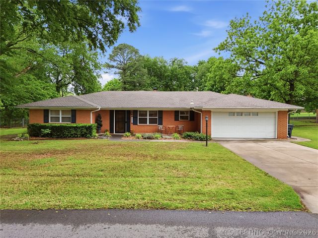 8944 E 116th Street S, Bixby, OK 74008