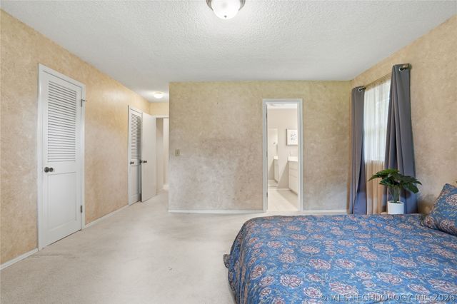 8944 E 116th Street S, Bixby, OK 74008