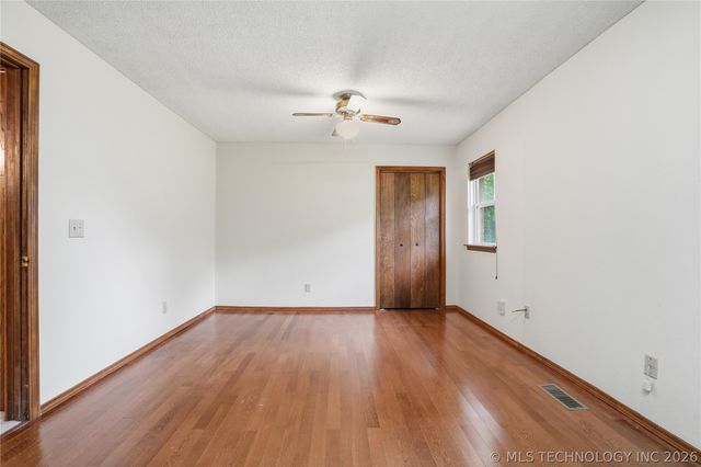 8944 E 116th Street S, Bixby, OK 74008