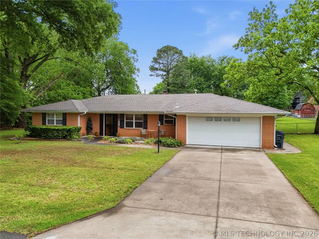 8944 E 116th Street S, Bixby, OK 74008