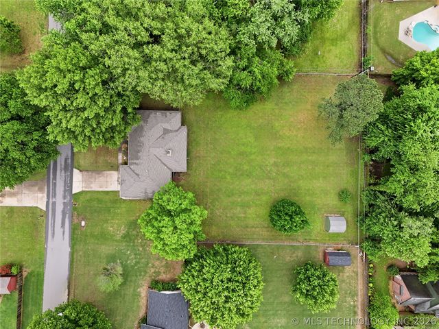 8944 E 116th Street S, Bixby, OK 74008