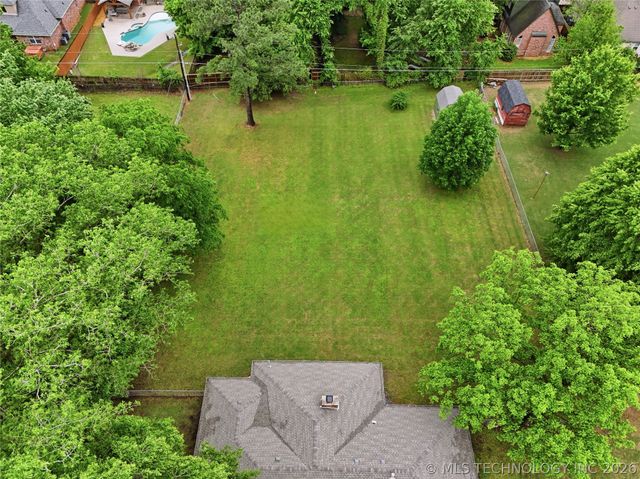 8944 E 116th Street S, Bixby, OK 74008