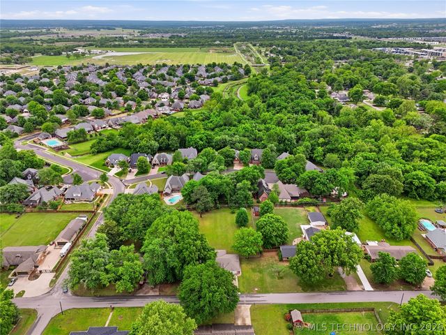 8944 E 116th Street S, Bixby, OK 74008