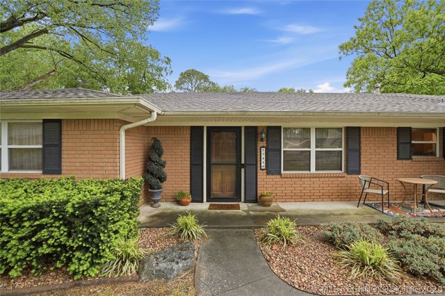 8944 E 116th Street S, Bixby, OK 74008