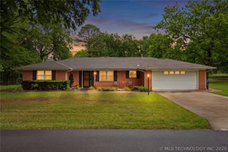 8944 E 116th Street S, Bixby, OK 74008