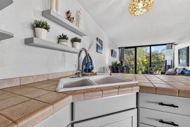 500 N OSCEOLA AVENUE 410, Clearwater, FL 33755