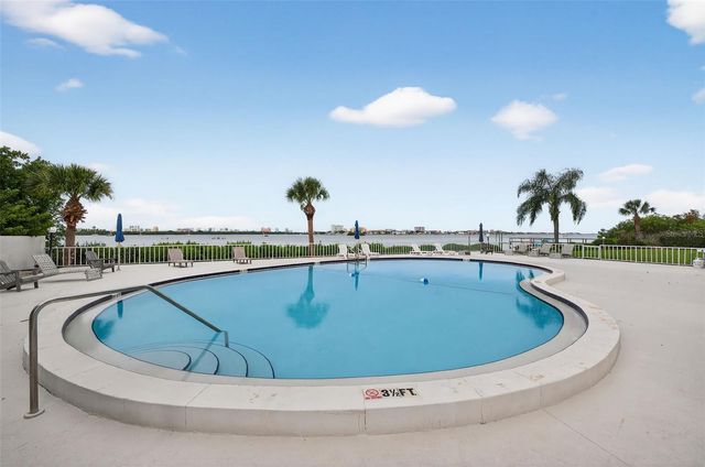 500 N OSCEOLA AVENUE 410, Clearwater, FL 33755