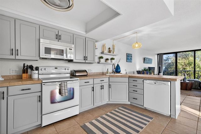 500 N OSCEOLA AVENUE 410, Clearwater, FL 33755