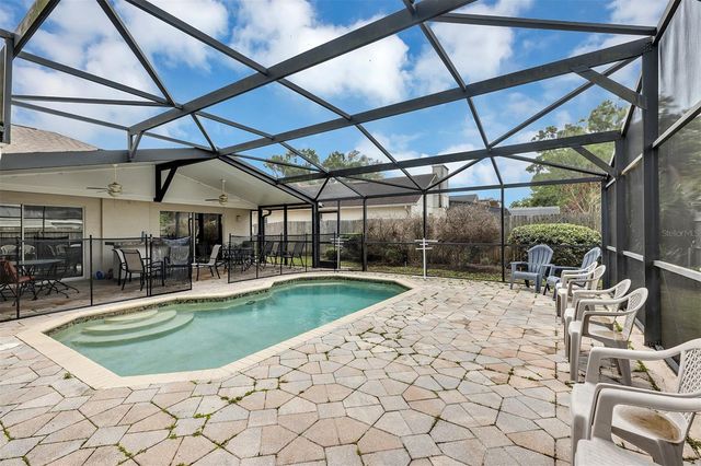 406 STERLING LAKE DR, Ocoee, FL 34761