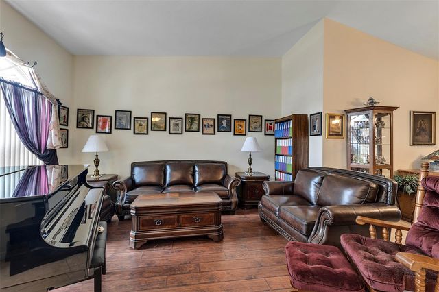 406 STERLING LAKE DR, Ocoee, FL 34761