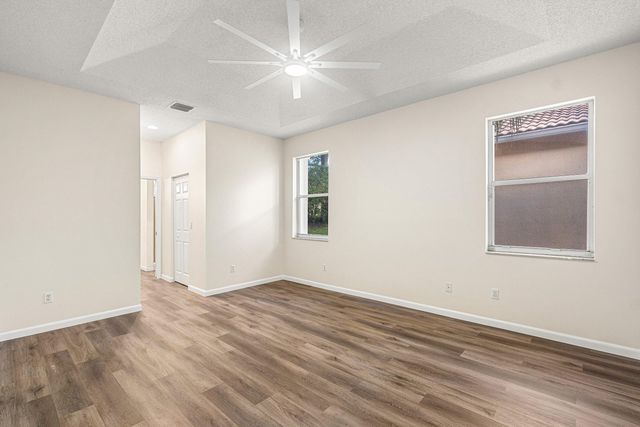 10817 Fillmore Drive, Boynton Beach, FL 33437