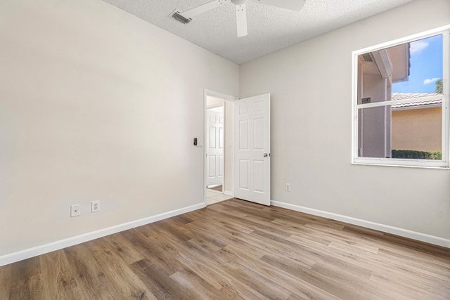 10817 Fillmore Drive, Boynton Beach, FL 33437
