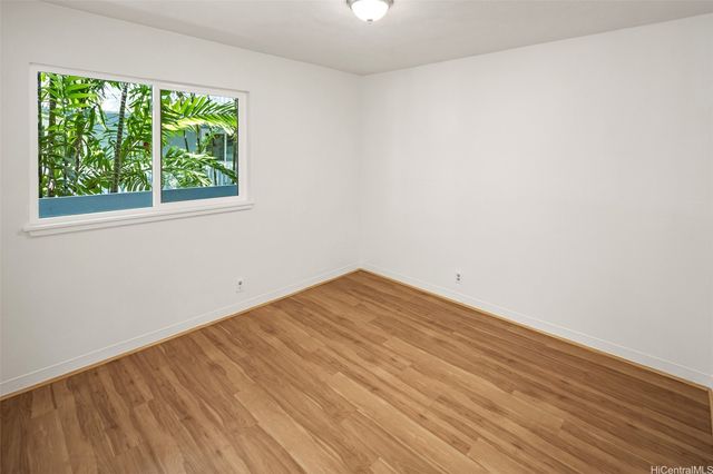 355 Aoloa Street E202, Kailua, HI 96734