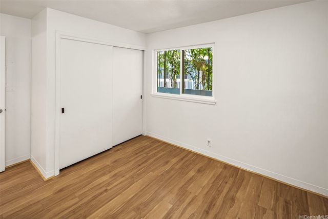 355 Aoloa Street E202, Kailua, HI 96734