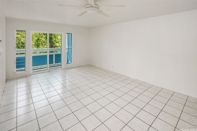 355 Aoloa Street E202, Kailua, HI 96734