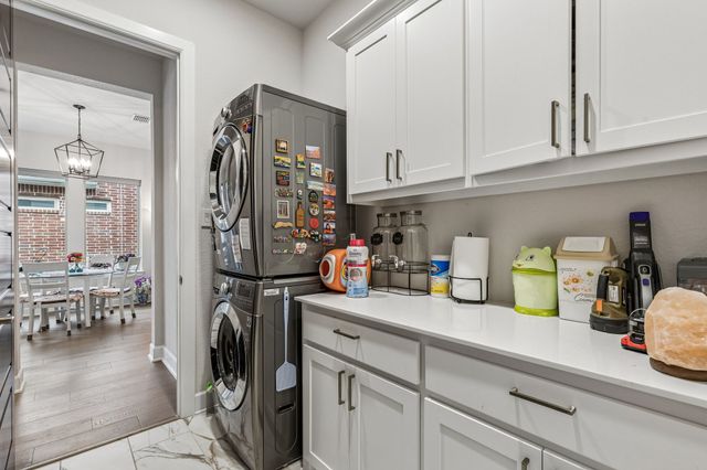 1017 Gardenia Street, Carrollton, TX 75007