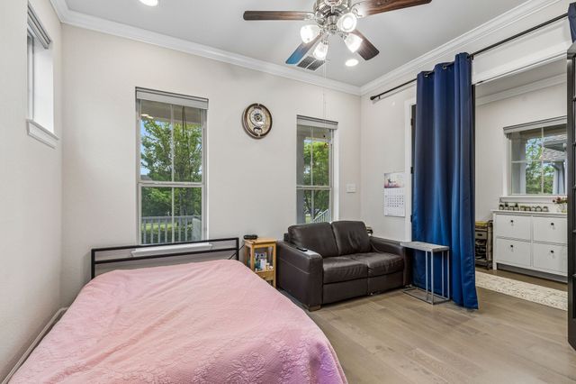 1017 Gardenia Street, Carrollton, TX 75007