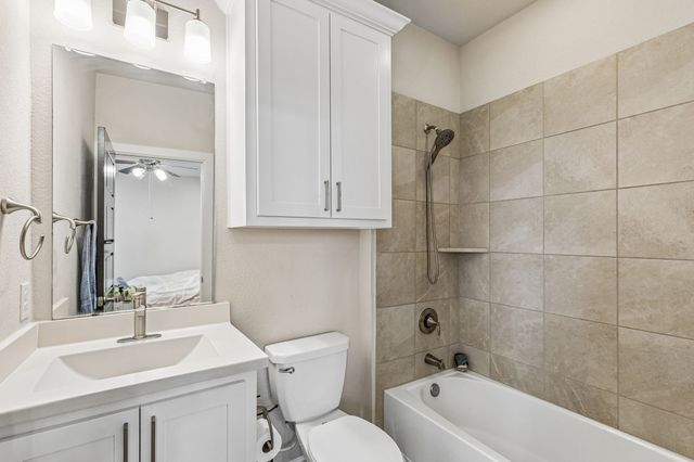 1017 Gardenia Street, Carrollton, TX 75007