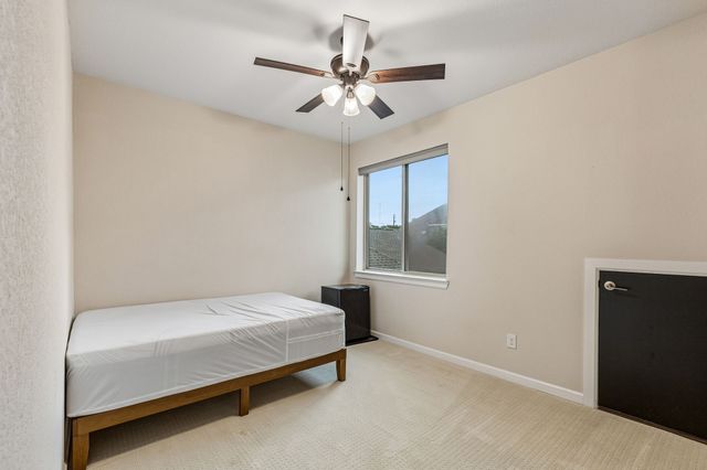 1017 Gardenia Street, Carrollton, TX 75007