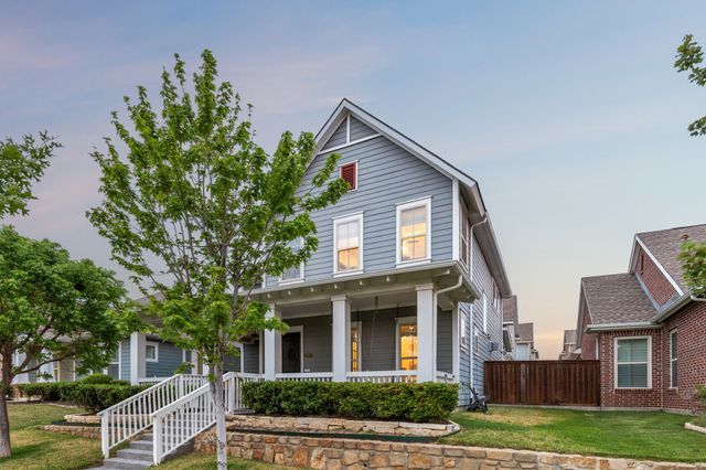 1017 Gardenia Street, Carrollton, TX 75007