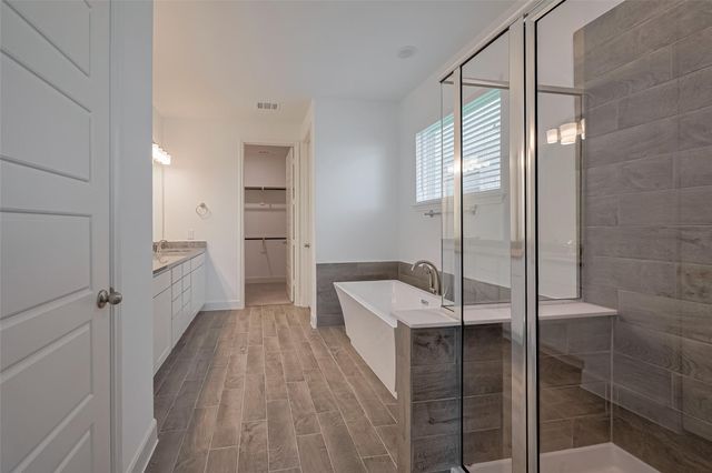 13415 Golden Isle Drive, Texas City, TX 77568