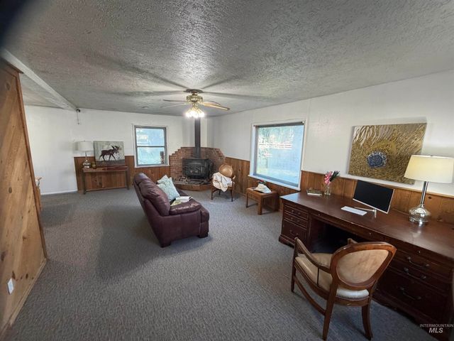 1319 W Flamingo Ave, Nampa, ID 83651