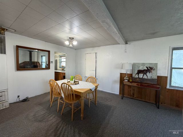 1319 W Flamingo Ave, Nampa, ID 83651