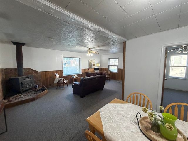 1319 W Flamingo Ave, Nampa, ID 83651