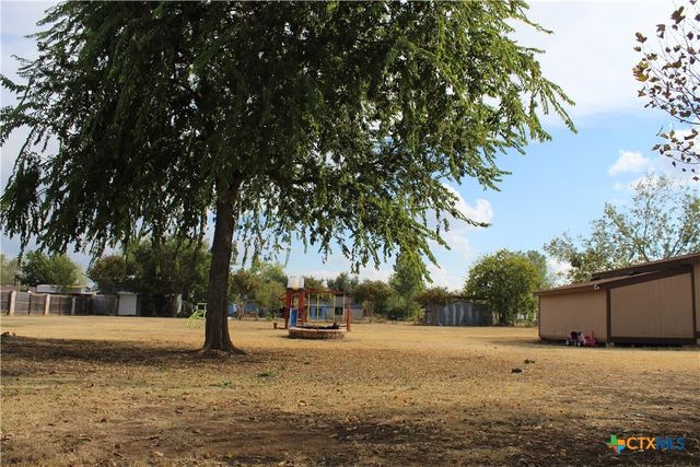 211 Rabbit Hollow Lane, Georgetown, TX 78626