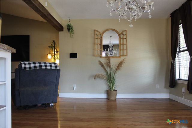 211 Rabbit Hollow Lane, Georgetown, TX 78626