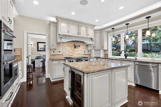 34529 5th Place SW, Federal Way, WA 98023