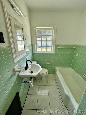 902 Burch Street, Ardmore, OK 73401