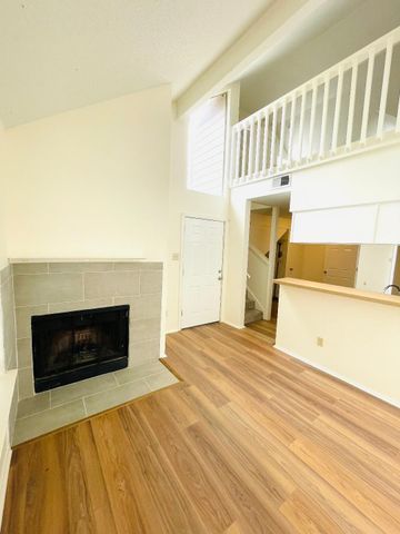 5608 Cougar DR 203, Austin, TX 78745