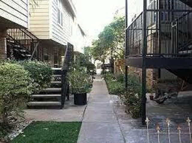 5608 Cougar DR 203, Austin, TX 78745