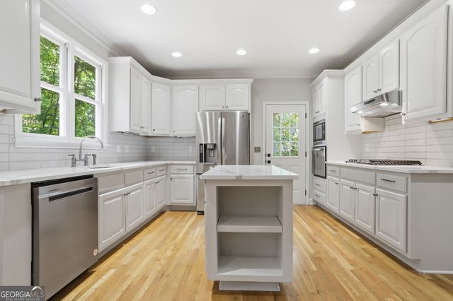 355 Chelsey Court, Alpharetta, GA 30004