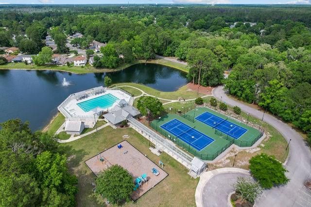 211 Millers Trace Drive, St. Marys, GA 31558