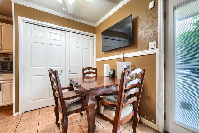 507 S Walnut Creek Drive, Mansfield, TX 76063