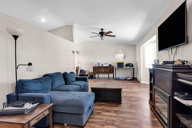 927 N Purcell Blvd, Pueblo West, CO 81007