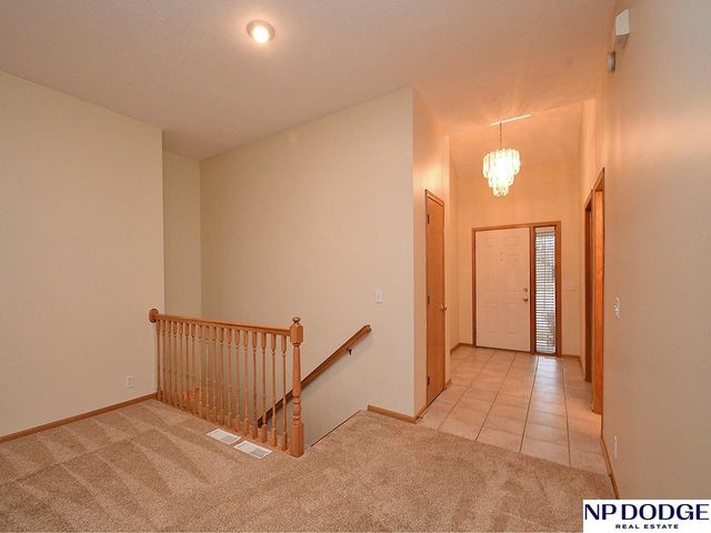 15605 Edna Circle, Omaha, NE 68136