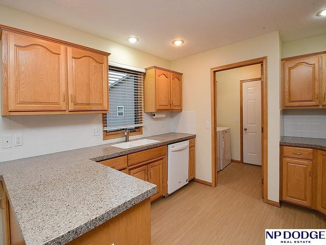 15605 Edna Circle, Omaha, NE 68136