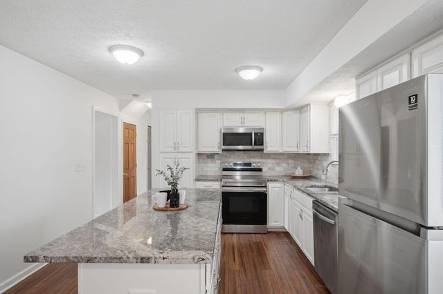 6983 Nocturne Road N, Reynoldsburg, OH 43068