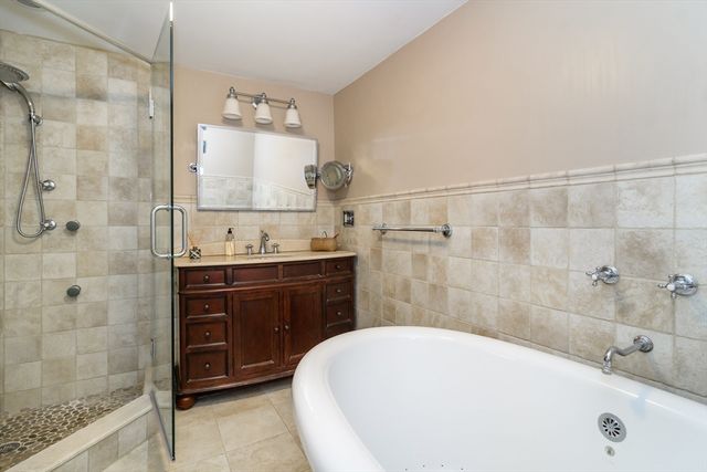 42 Jackson Rd, Wellesley, MA 02481