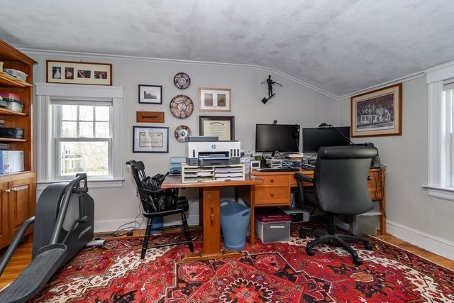 42 Jackson Rd, Wellesley, MA 02481