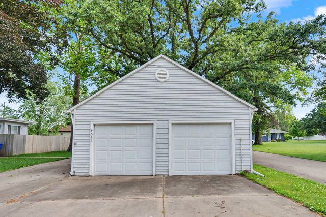 4612 26TH Avenue, Moline, IL 61265