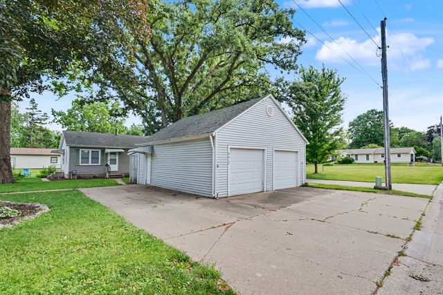 4612 26TH Avenue, Moline, IL 61265