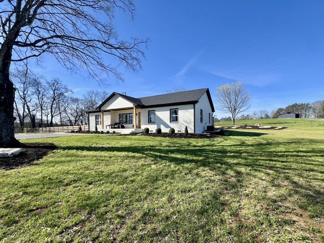 2250 Elkton Pike, Pulaski, TN 38478