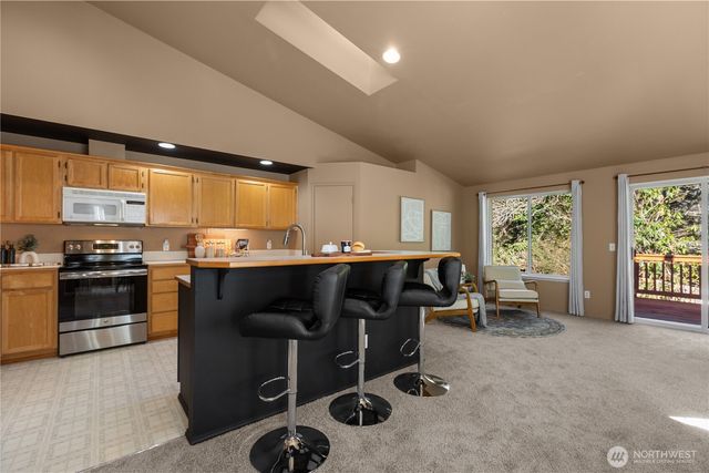 14212 SE 188th Way, Renton, WA 98058